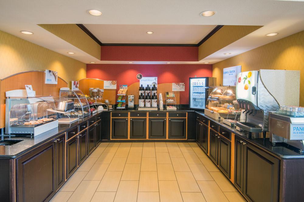 Holiday Inn Express Hotel & Suites Wauseon By Ihg Dış mekan fotoğraf